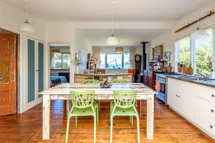 24 The Esplanade Oneroa_20