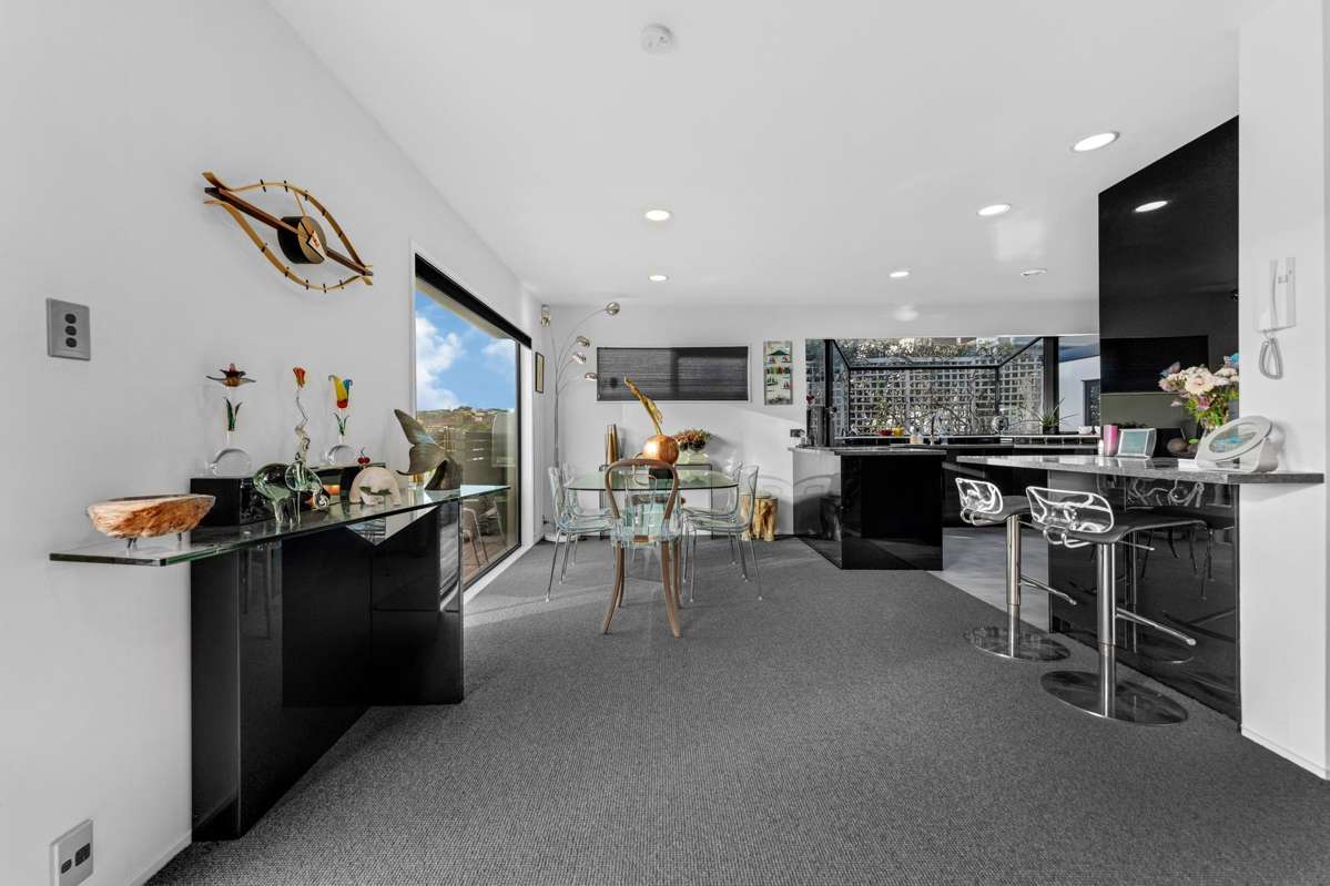2 Compass Point Way_2