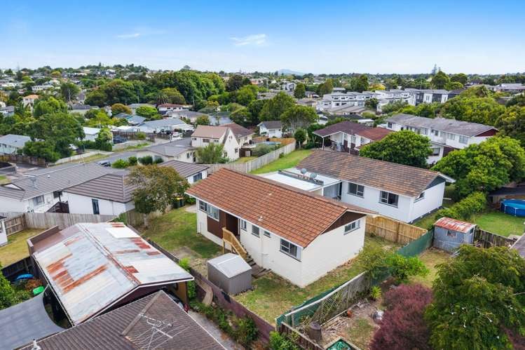 2/48 Archmillen Avenue Pakuranga Heights_26