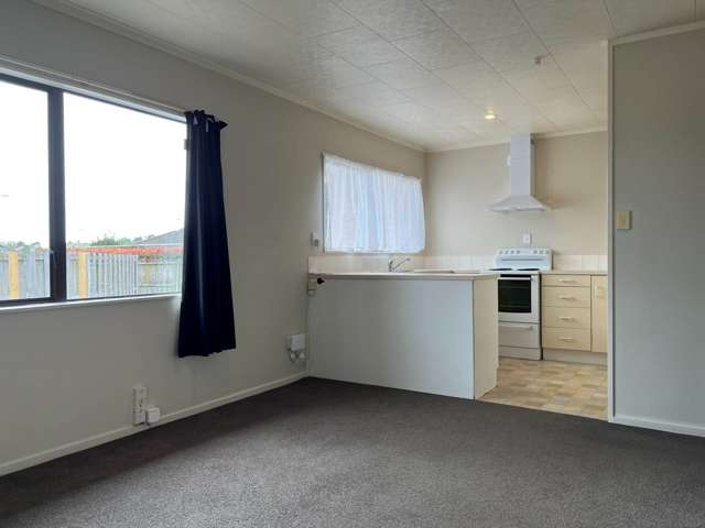 1/36 Heathridge Place Pakuranga Heights_2