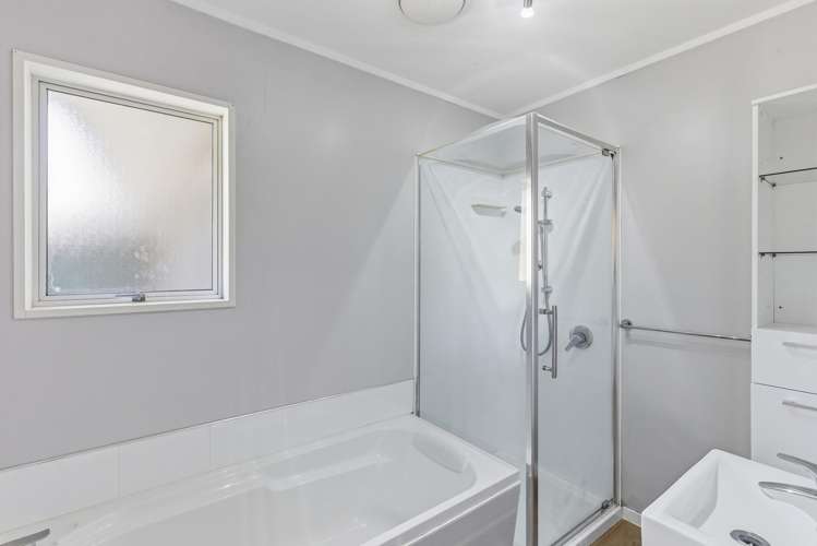 71B Raumati Road Raumati Beach_12