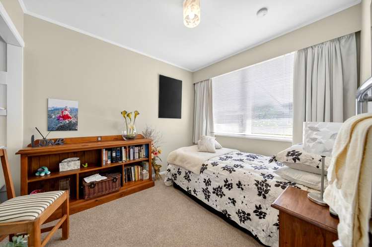 37 Daniell Street Solway_11