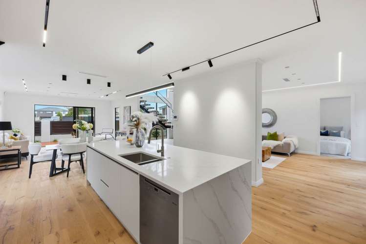 6A Gulf Crest Bucklands Beach_11