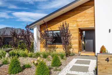 4 Peony Drive_1