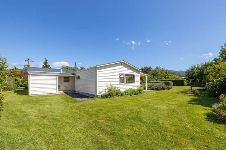9 Donald Street Featherston_19