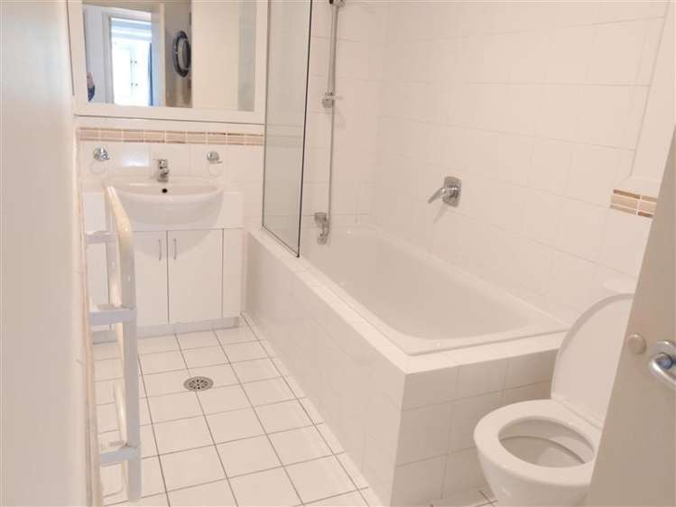 3c/8 Howe Street Freemans Bay_6