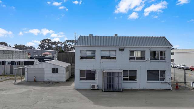 55, 57, 59 Newtown Street Bromley_4