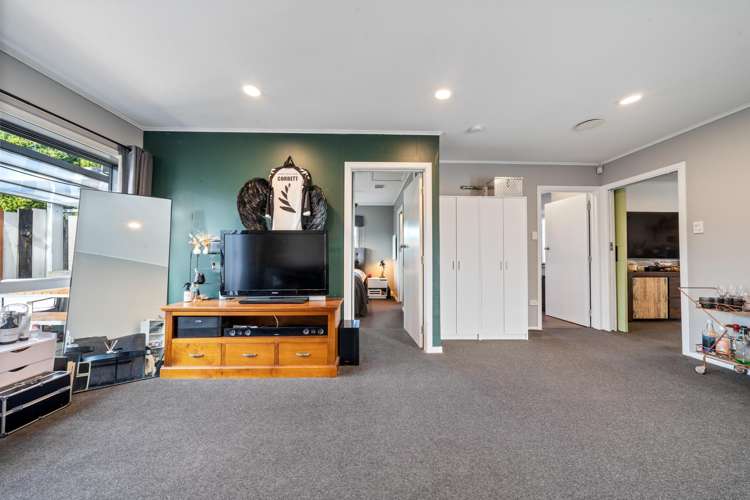 33e Sanders Avenue Westown_15