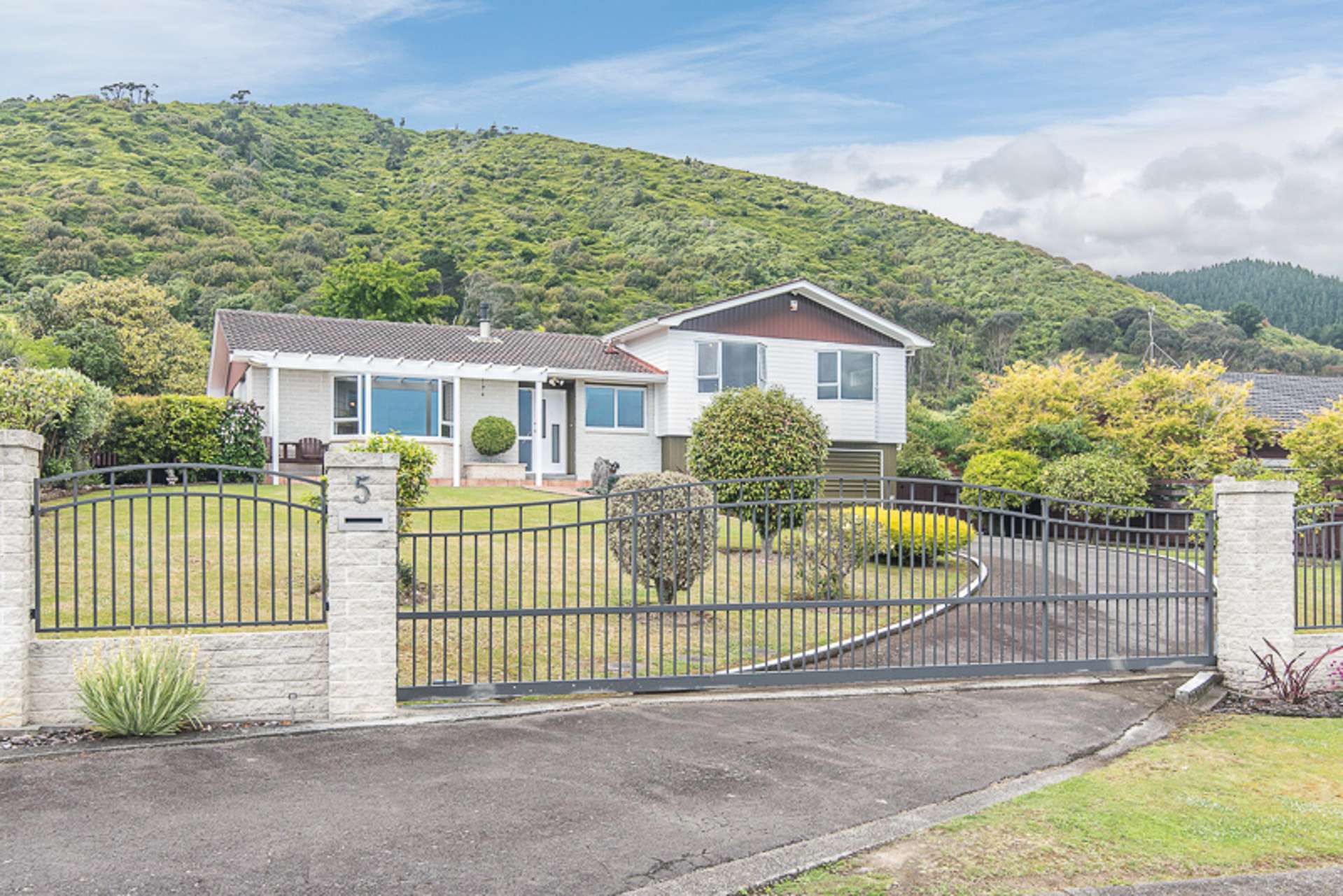 5 Te Maku Grove Waikanae_0