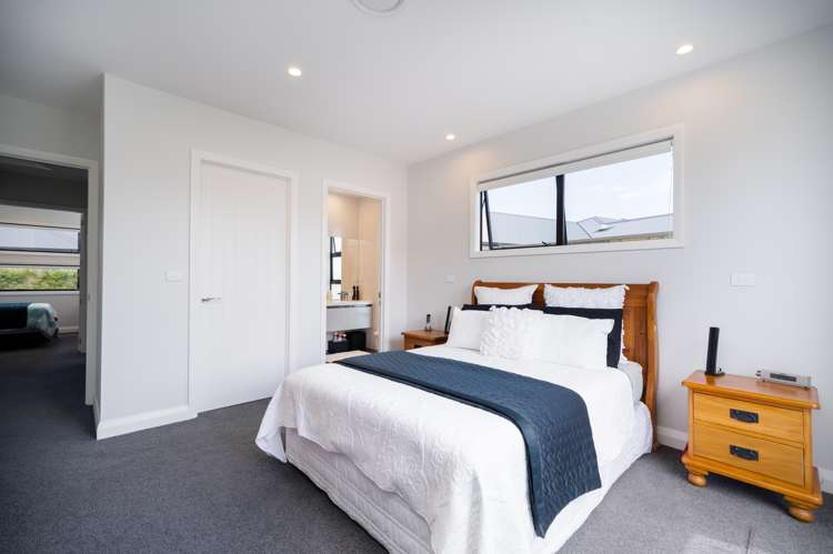 22 Kahuparere Crescent Pyes Pa_8