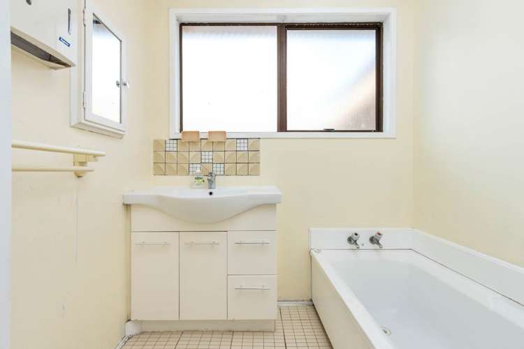 10 Coey Place Glen Eden_8