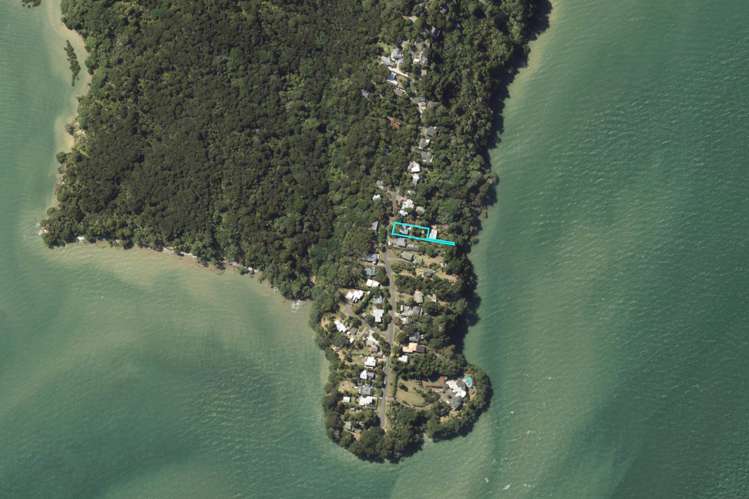 82 Kauri Point Road Laingholm_21