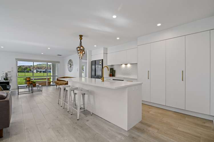 69 Montgomery Crescent Kinloch_13