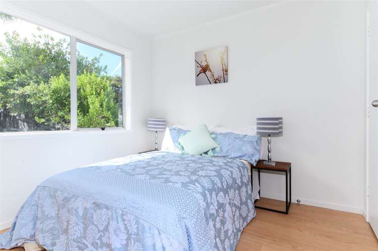 1/95c Captain Scott Road Glen Eden_12