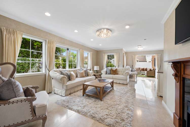 28 Manor Park Sunnyhills_10