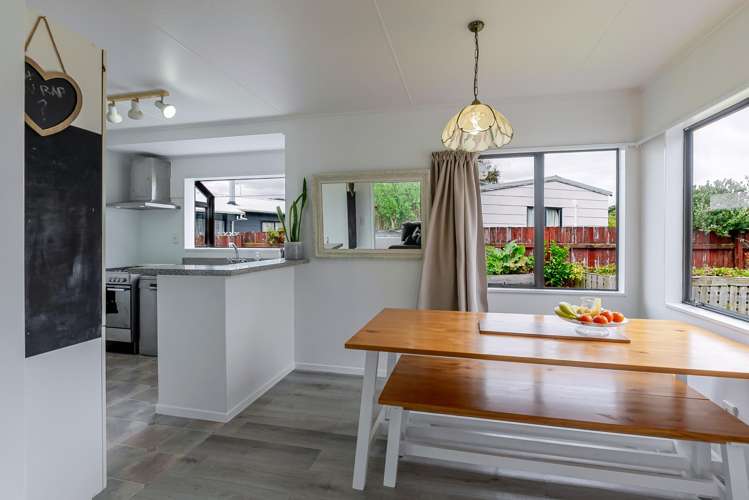 11 Spackman Crescent Paraparaumu_2