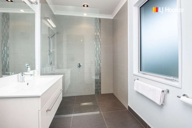 16 Ayrshire Drive Mosgiel_12