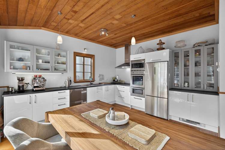 18 Godley Quay Lyttelton_18