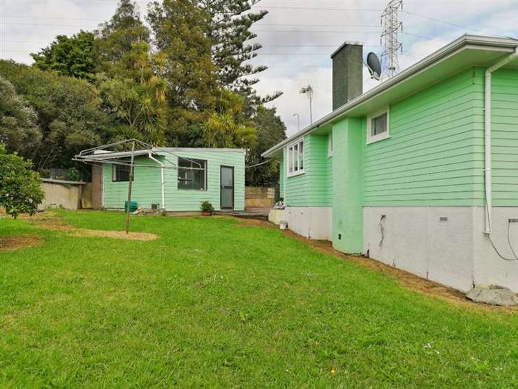 9 Martin Place Kelston_6