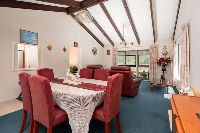 51 Percy Dyett Drive Karori_4