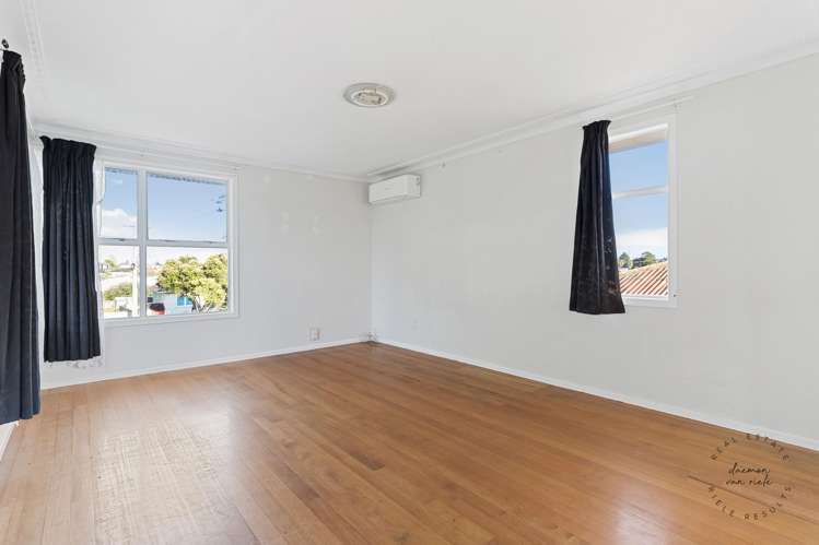 80 Fisher Crescent_2