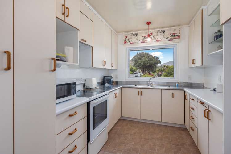 2/17 Lewer Street Karori_4