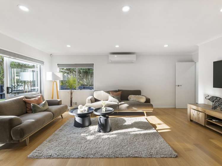 5 Chard Place Flat Bush_12