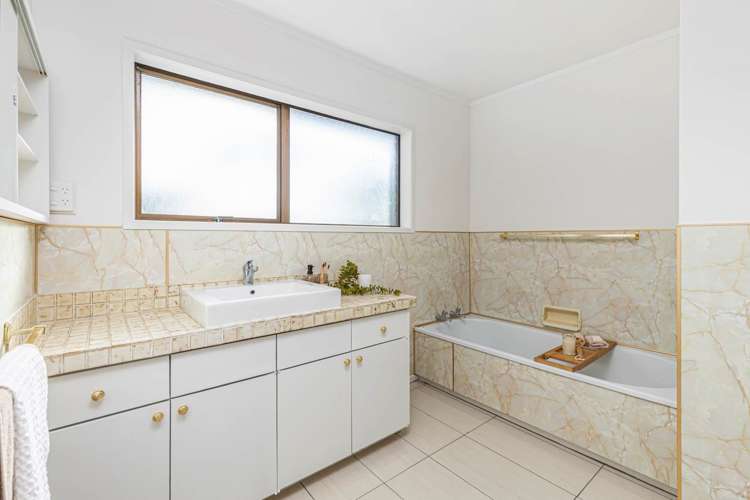 2 Bay Vista Drive Red Beach_13