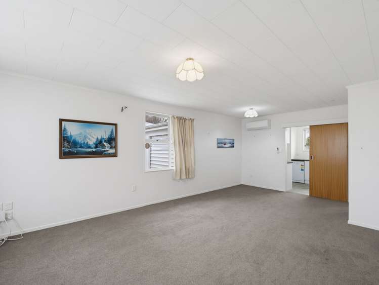 2/11 Chester Street_1