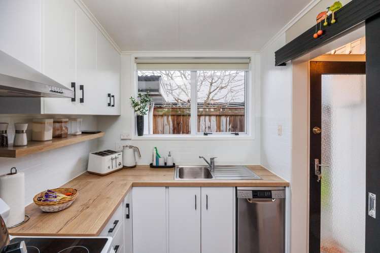2/54 Weston Avenue Roslyn_13