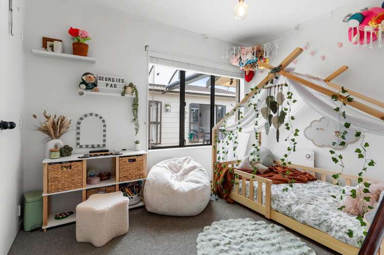 25 Sunningdale Street Wattle Downs_15