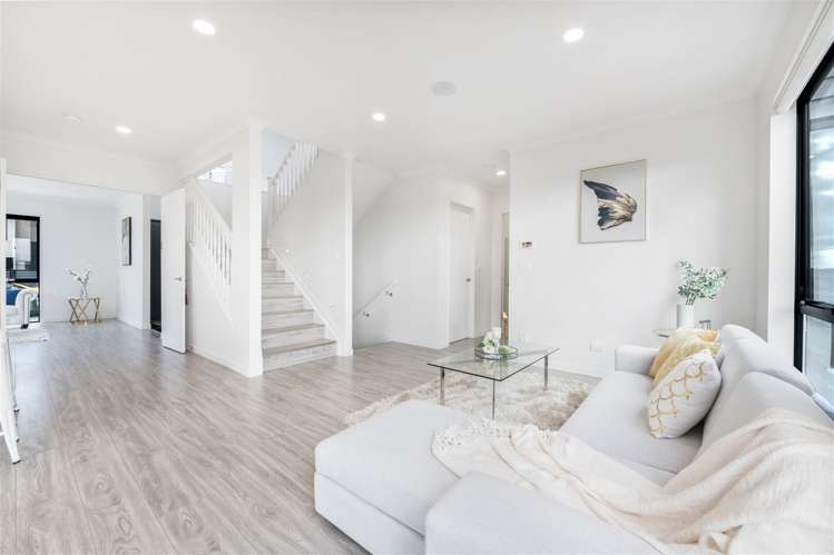 5 Tims Crescent Flat Bush_14