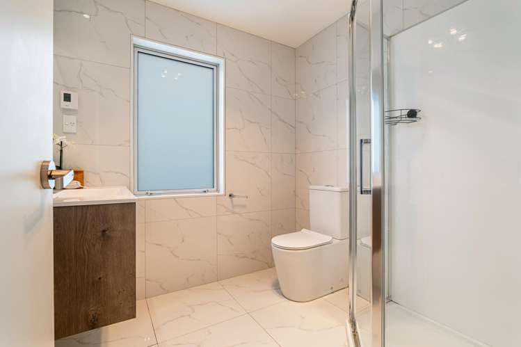 28 Bine Crescent Orewa_23