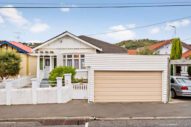 73 Derwent Street Island Bay_1