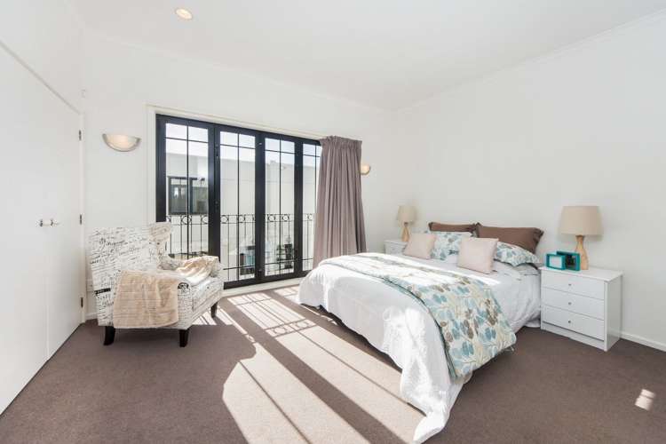 6e/8 Farnham Street Parnell_6