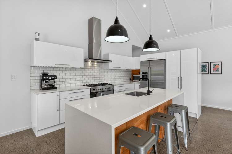 6 Sophia Place Karaka_13