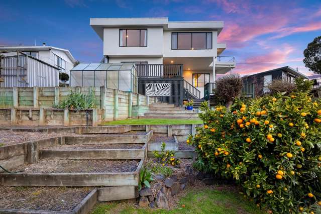 9 Ngaio Grove Robinsons Bay_4