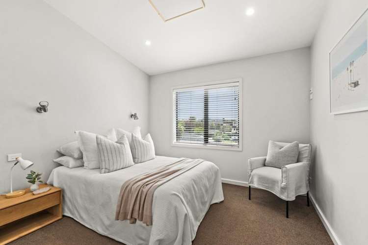 9 Busby Hill Havelock North_10