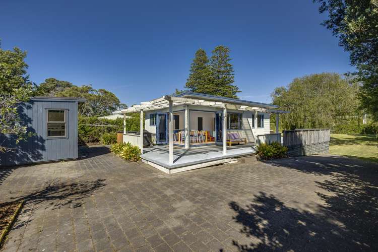33 and 35 Airini Road Waimarama_8