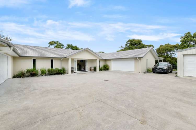 105 Whangaparaoa Road Red Beach_37