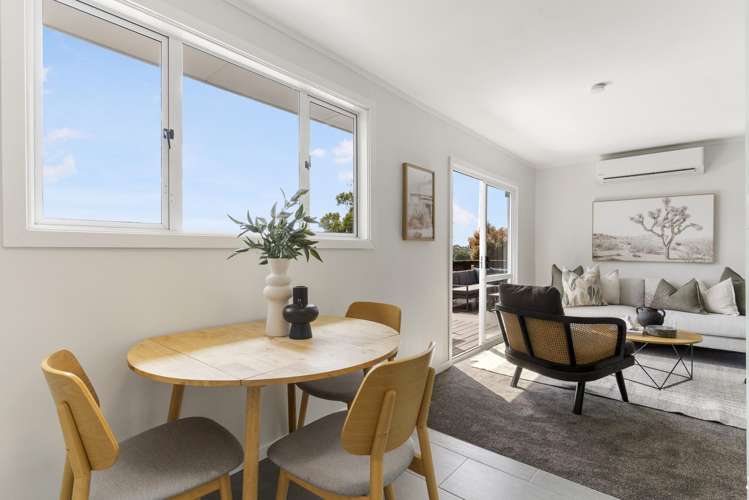 2/15 Seabar Place Glen Eden_5