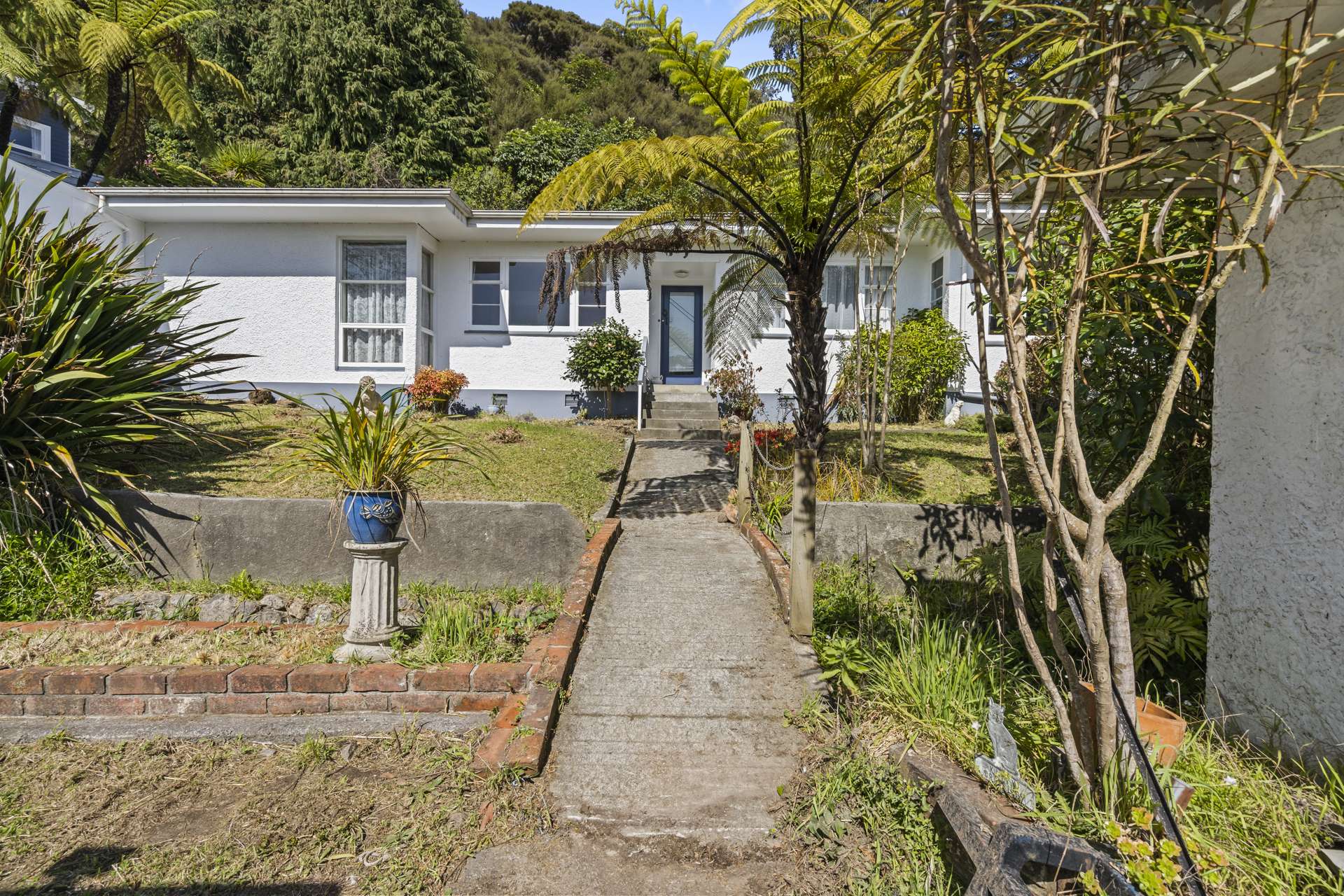 1 Coast Road Wainuiomata_0