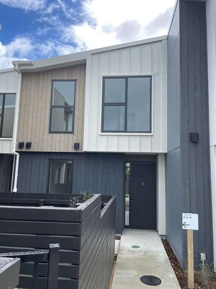 8/80 Eastcoast Bays Road Milford_0