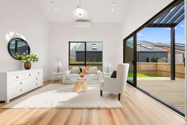 8 Dorset Down Drive_2