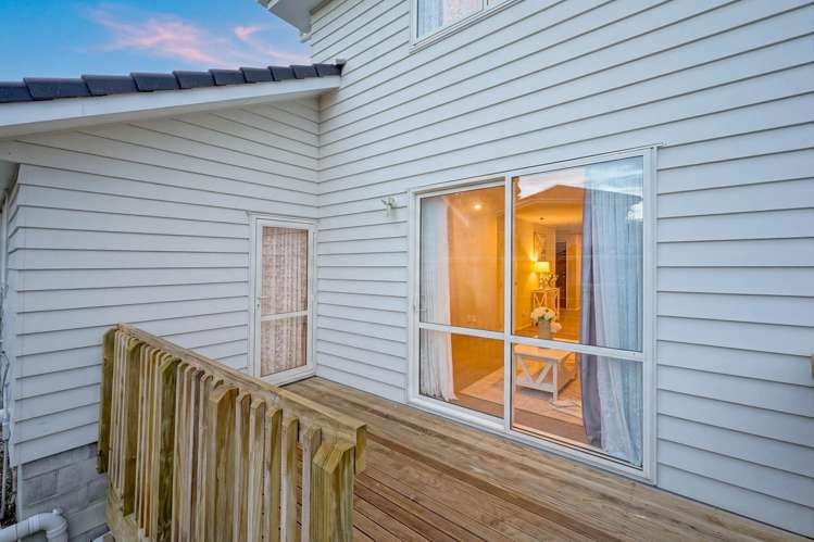 11 Manatu Lane Kelston_16