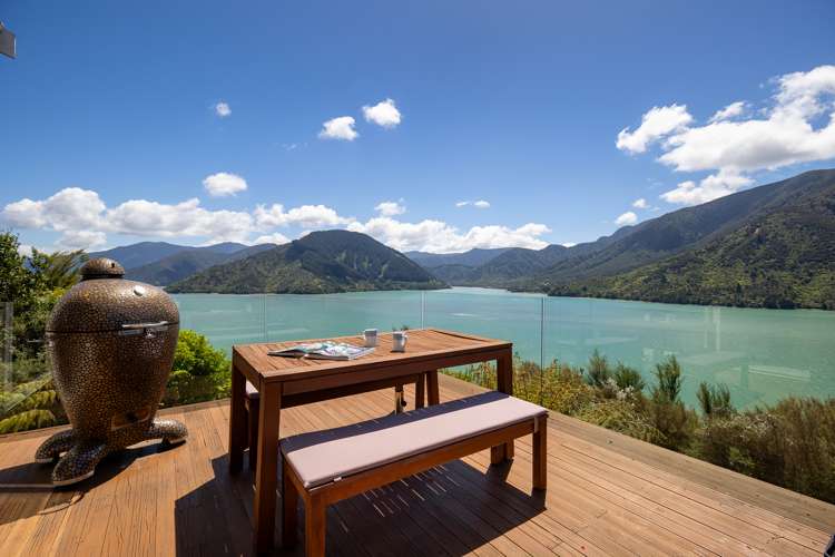 566 Moetapu Bay Road Anakiwa and Surrounds_9