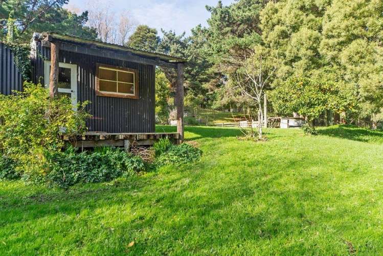 1327 Hinakura Road Hinakura_19