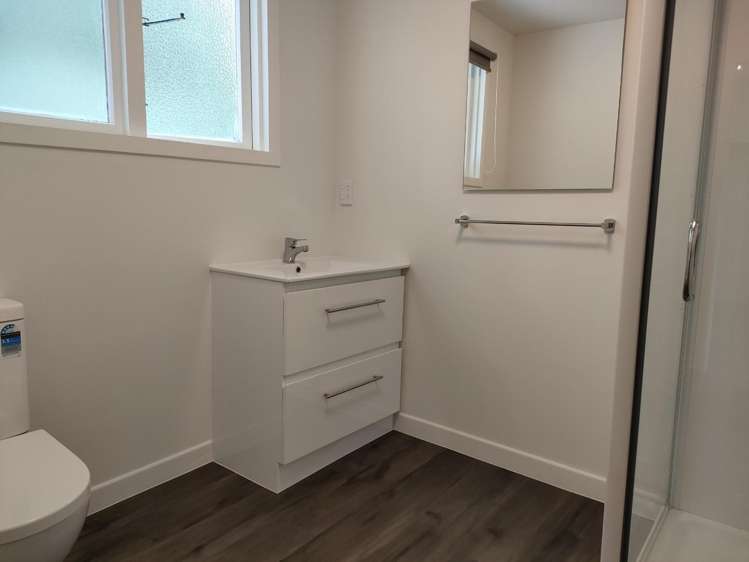 755B Ferry Road 1582_6