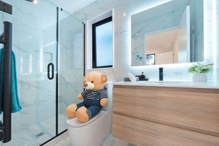 16c Woodhouse Place West Harbour_21