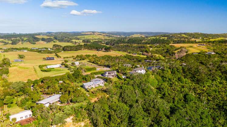 93 Oaia Road Muriwai_51